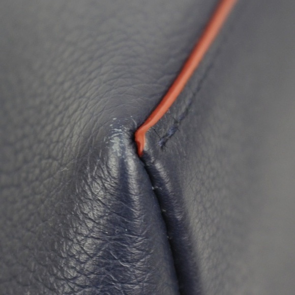 Louis Vuitton Lock Me Go Tote Bag Marine Rouge - Picture 6 of 8